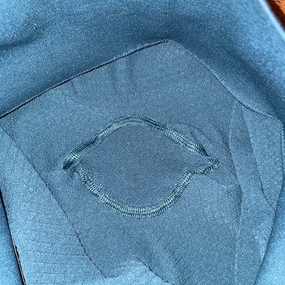 Balance crop top and leggings set, Size Medium - Picture 13 of 13